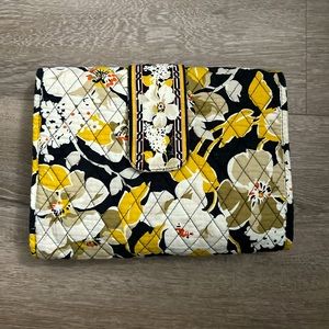 Vera Bradley Baby Changing Pad Clutch Foldout Dogwood ‎ Pattern Retired